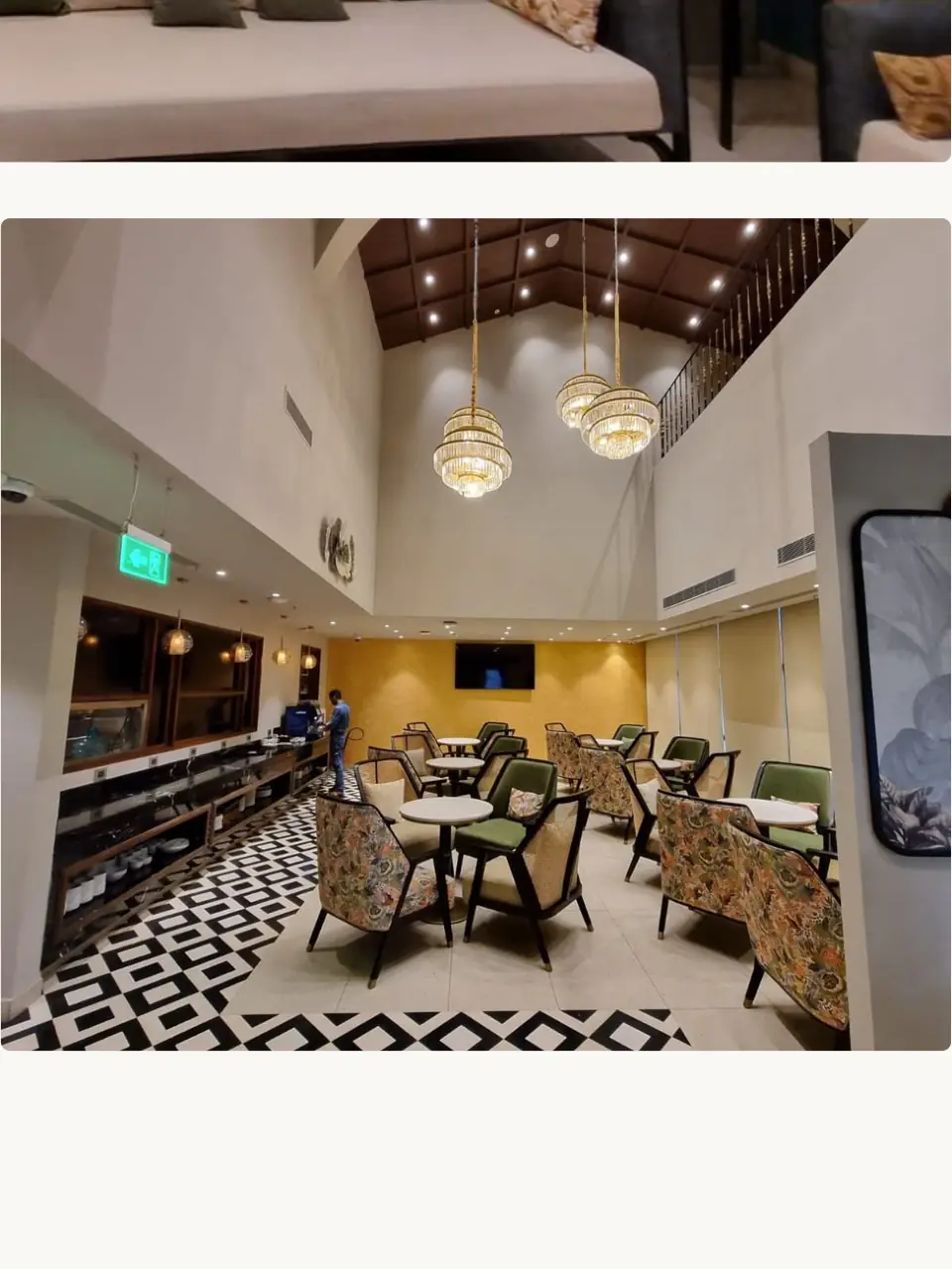 Privée Lounge dining area with patterned flooring